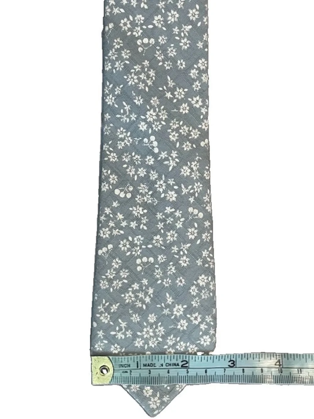 Bar III 100% Cotton Blue/White Floral  Tie (2.5 in x 59 in)
